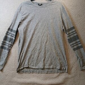 H and M Men's Long Sleeve T-Shirt Crew Neck Black/Gray, Size Medium, Long Fit